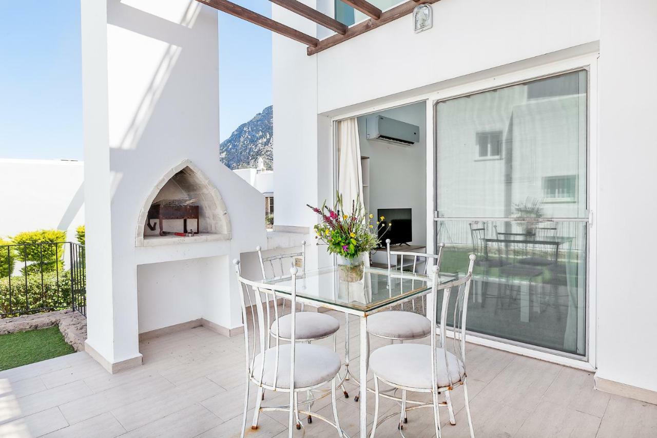 Seaview Selvi Village Apt Vasilia Eksteriør bilde